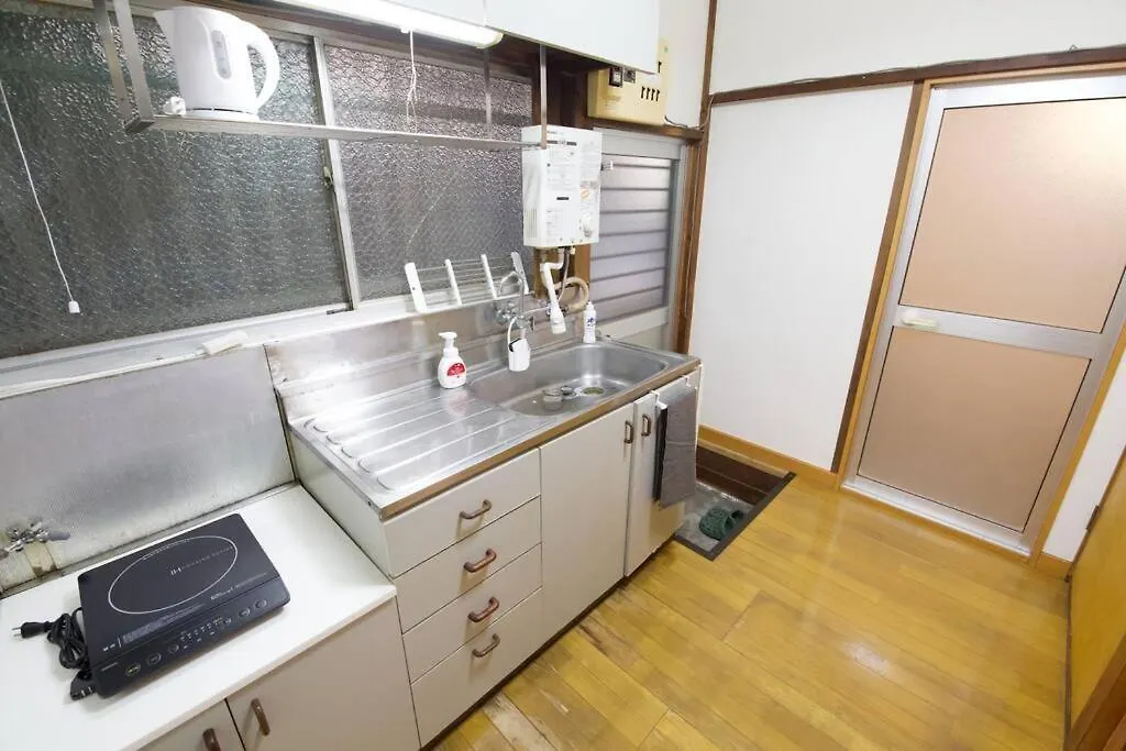 Apartment 柳田貸家