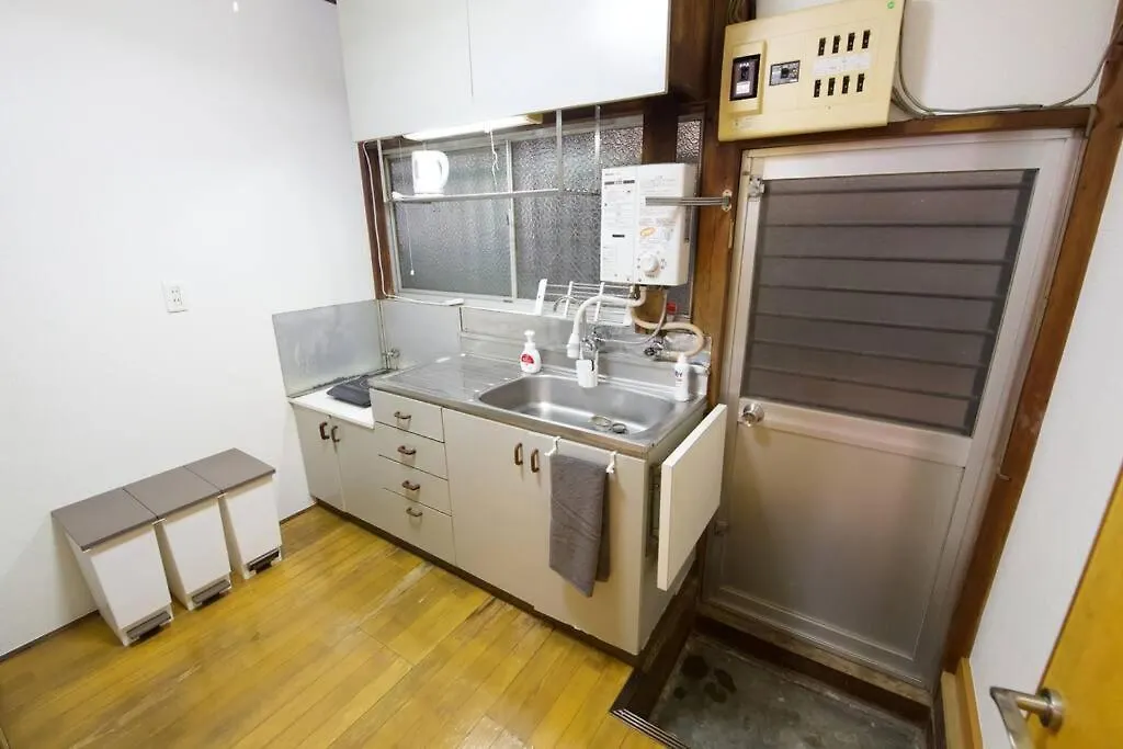 Apartment 柳田貸家 Japan